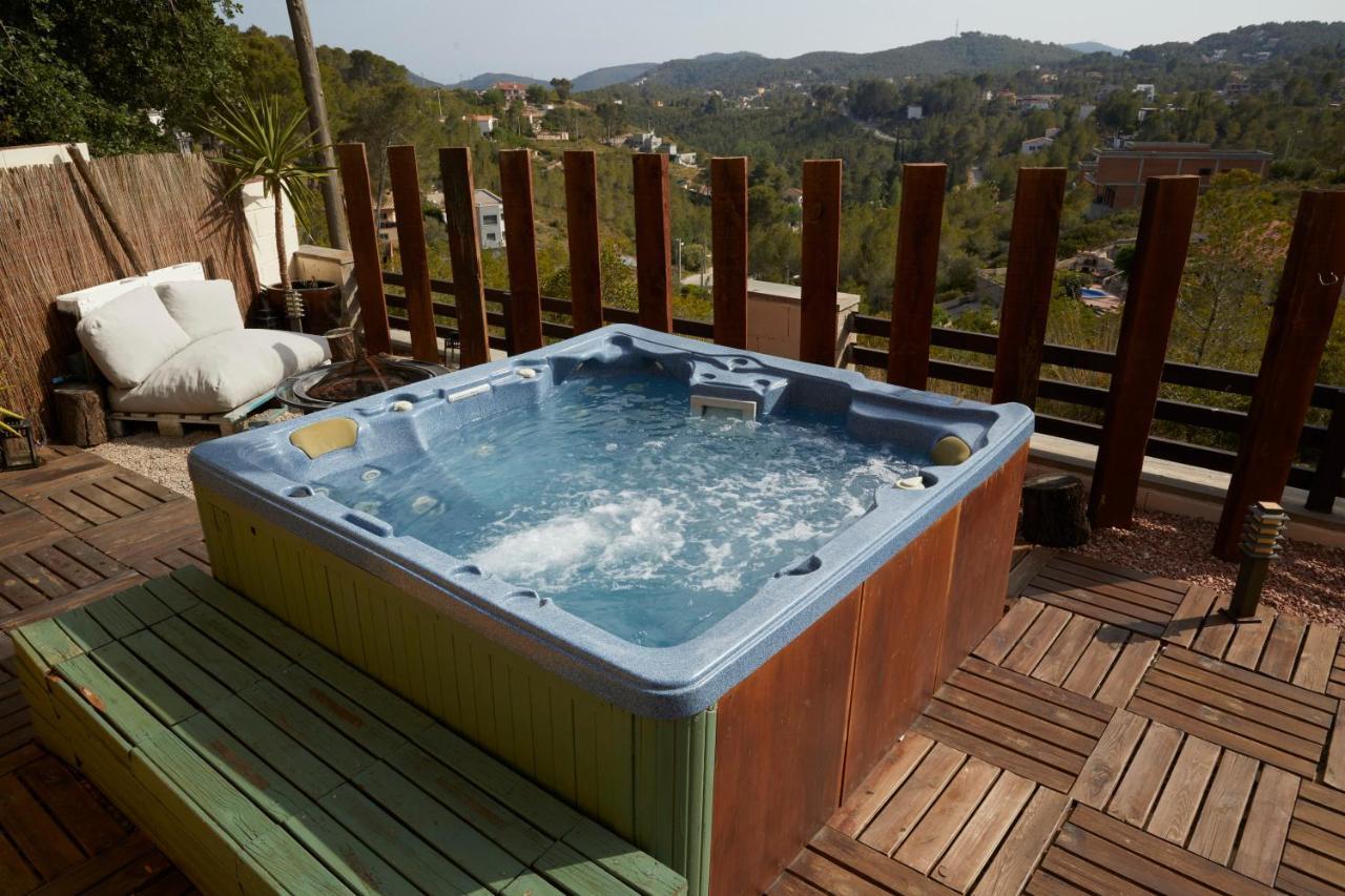 Amazing Vila Close To Sitges, Jacuzzi, Swimming Pool & Exellent Views Olivella Eksteriør billede