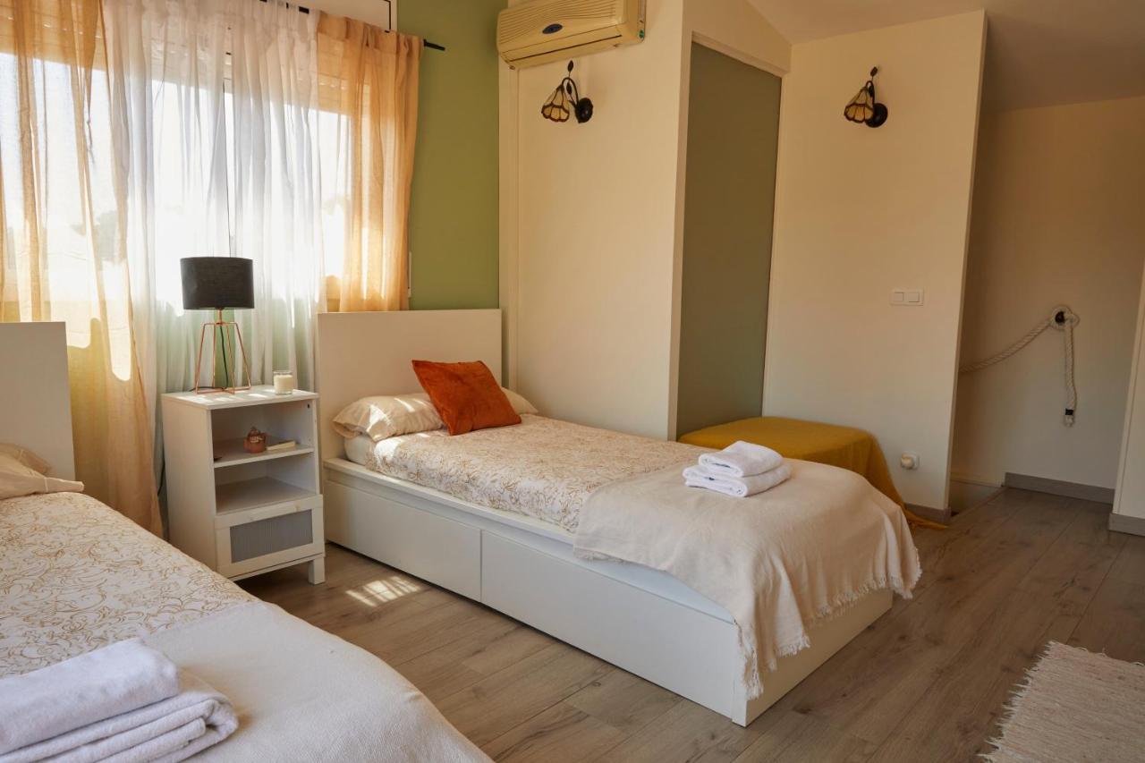 Amazing Vila Close To Sitges, Jacuzzi, Swimming Pool & Exellent Views Olivella Eksteriør billede