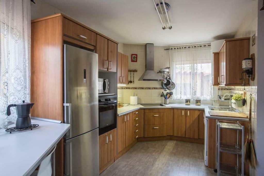 Amazing Vila Close To Sitges, Jacuzzi, Swimming Pool & Exellent Views Olivella Eksteriør billede